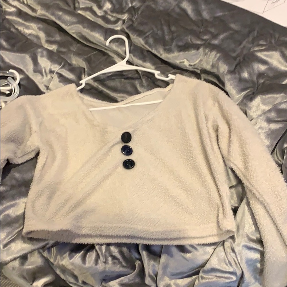 Crop top, teddy bear long sleeve